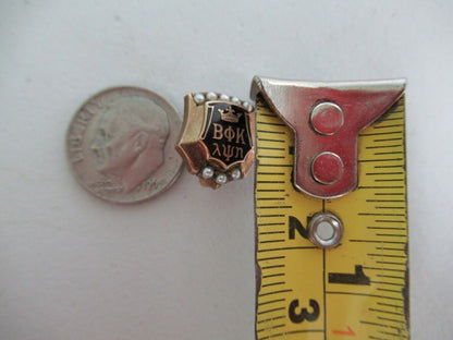 USA FRATERNITY PIN BETA PHI KAPPA. MADE IN GOLD 10K. NAMED. marked. 10