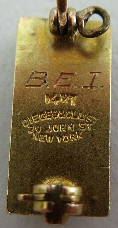 USA FRATERNITY SWEETHEART PIN. MADE IN GOLD 14K. NAMED. MARKED. 1672