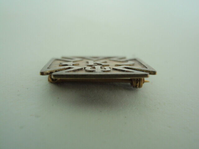 USA FRATERNITY PIN LAMBDA KAPPA PSI. MADE IN GOLD. NAMED. 608