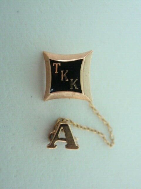 USA FRATERNITY PIN TAU KAPPA KAPPA. MADE IN GOLD 10K. NAMED. RARE! 499