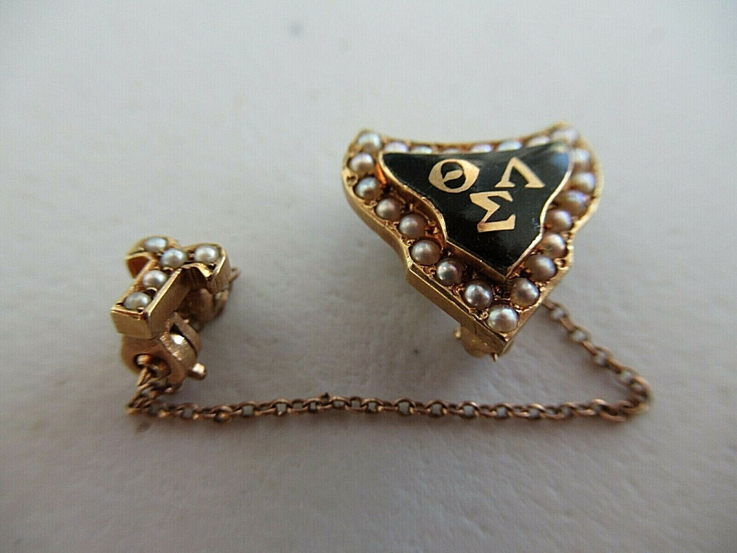 USA FRATERNITY PIN THETA LAMBDA SIGMA. MADE IN GOLD. NAMED. MARKED. 14