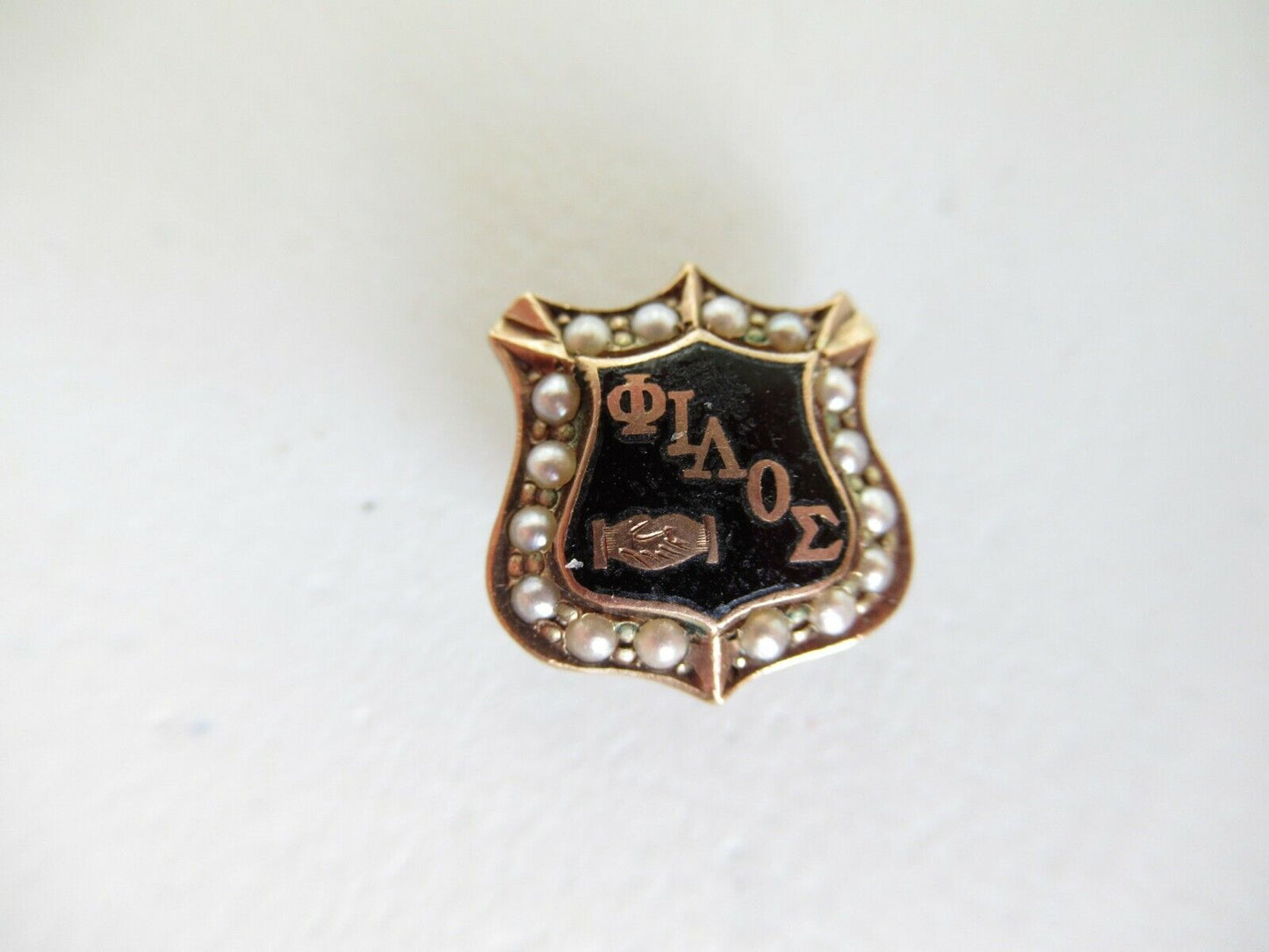 USA FRATERNITY PIN PHI LAMBDA SIGMA. MADE IN GOLD 10K. NAMED. MARKED.