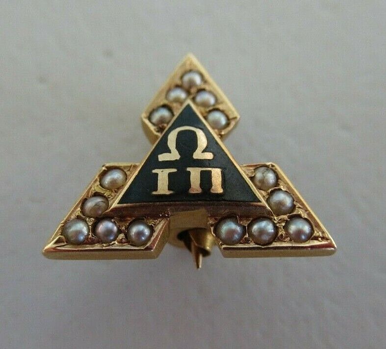 USA FRATERNITY PIN OMEGA IONA PI. MADE IN GOLD 14K. NAMED. MARKED. 172