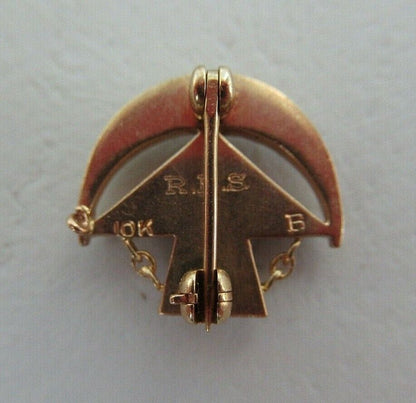 USA FRATERNITY PIN THETA SIGMA CHI. MADE IN GOLD 10K. NAMED. MARKED. 1