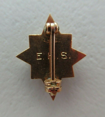 USA FRATERNITY PIN SIGMA TAU IONA. MADE IN GOLD. NAMED. 1578