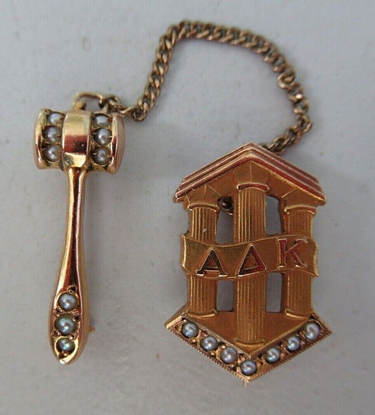 USA FRATERNITY PIN ALPHA DELTA KAPPA. MADE IN GOLD 10K. 3.80GRAMS. MAR