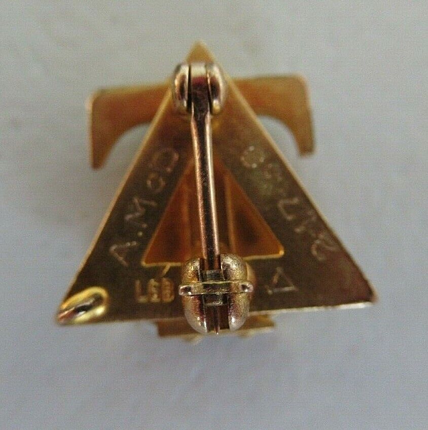 USA FRATERNITY PIN ALPHA DELTA TAU. MADE IN GOLD. DATED 1939. NAMED. M