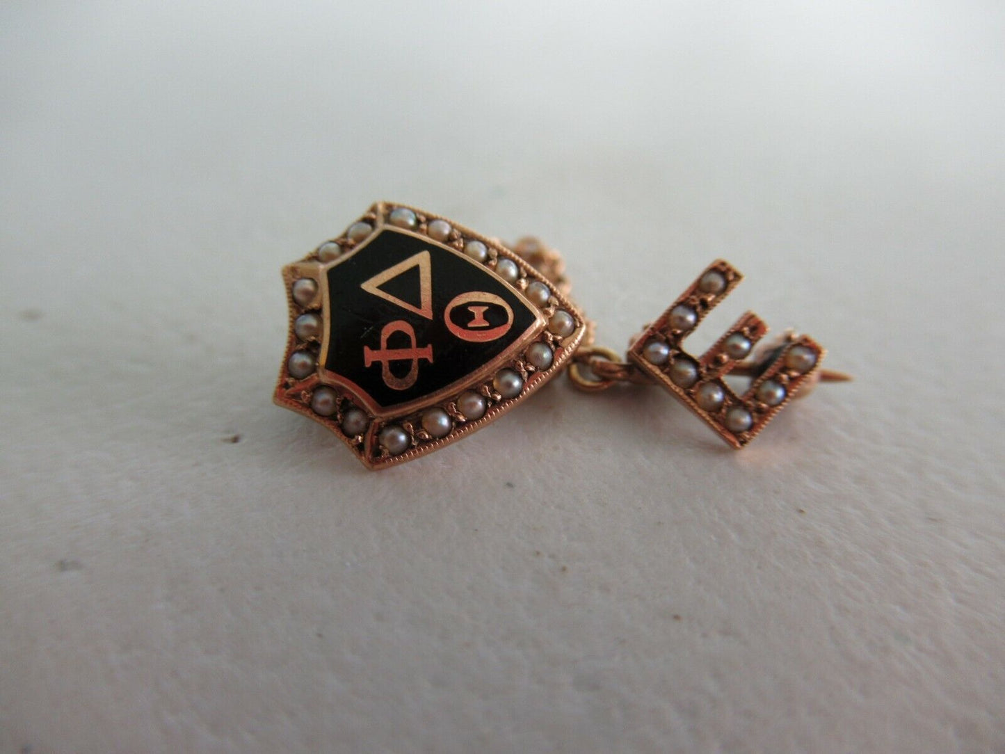 美国兄弟会 PIN PHI Delta Theta。 10K 金制成。第886章