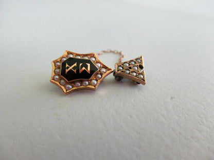 USA FRATERNITY PIN CHI SIGMA. MADE IN GOLD. DATED 1927. NAMED. 749