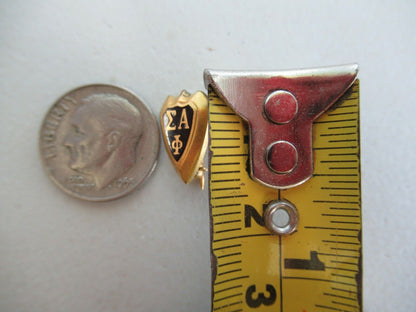 USA FRATERNITY PIN SIGMA ALPHA PHI. MADE IN GOLD. 941