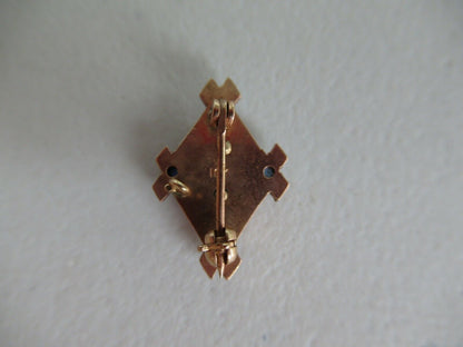 USA FRATERNITY PIN THETA KAPPA CHI. MADE IN GOLD 10K. RUBIES. 985