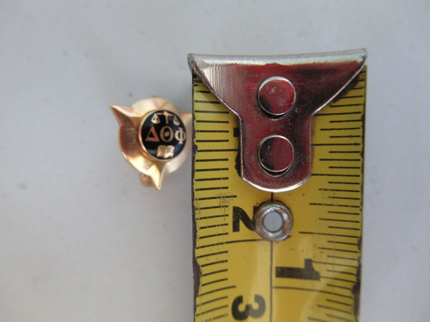 USA FRATERNITY PIN DELTA THETA PHI. MADE IN GOLD. MARKED. 1829