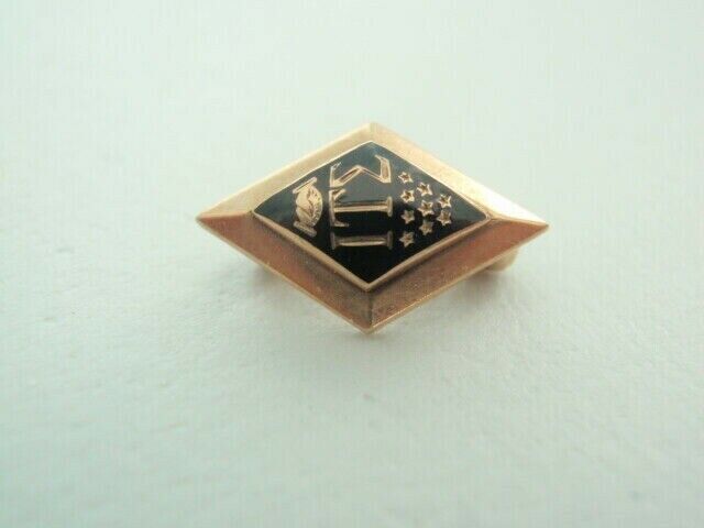 USA FRATERNITY PIN IOTA TAU SIGMA. MADE IN GOLD. NUMBERED 365!. NAMED.