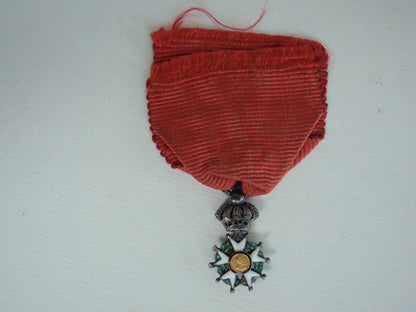 FRANCE LEGION OF HONOR ORDER OFFICER GRADE MINIATURE. 2ND REP.  SMALL SIZE RR!