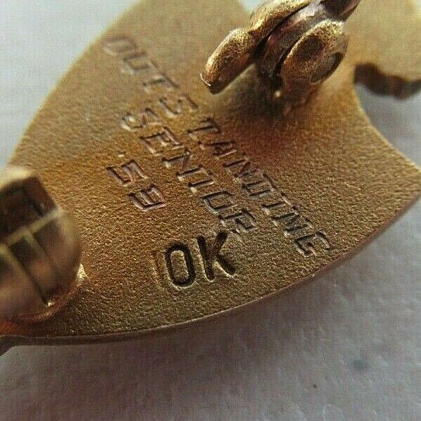 USA FRATERNITY PIN MU. MADE IN GOLD 10K. 1959. NAMED. 1027