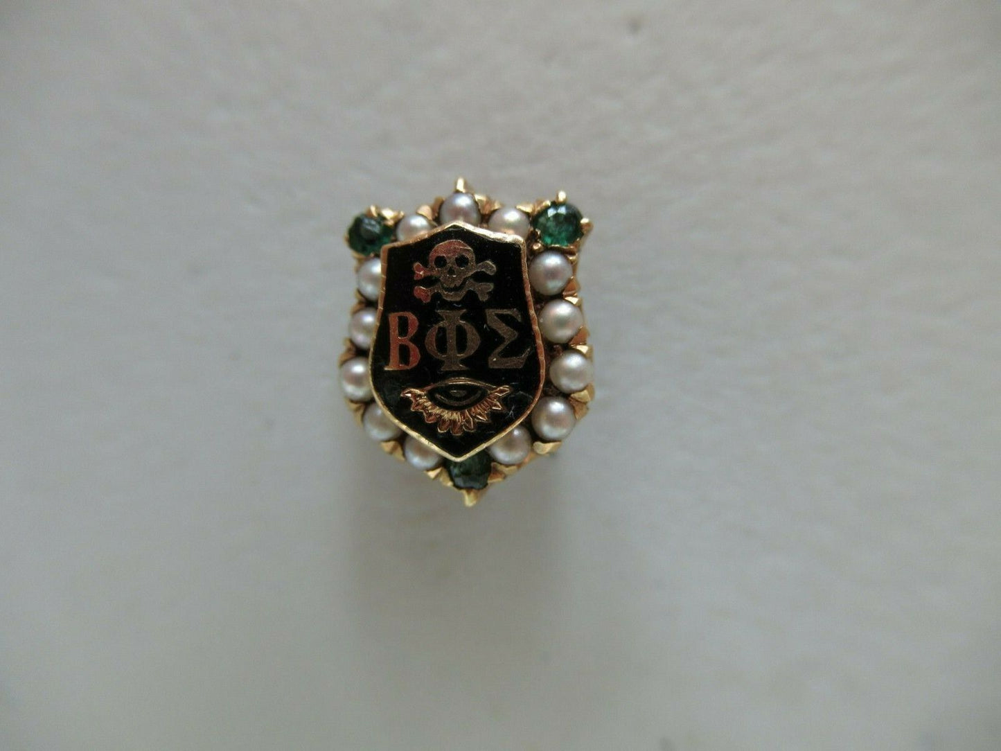 美国兄弟会 PIN BETA PHI Sigma。黄金制造。红宝石。日期 1913 年。N