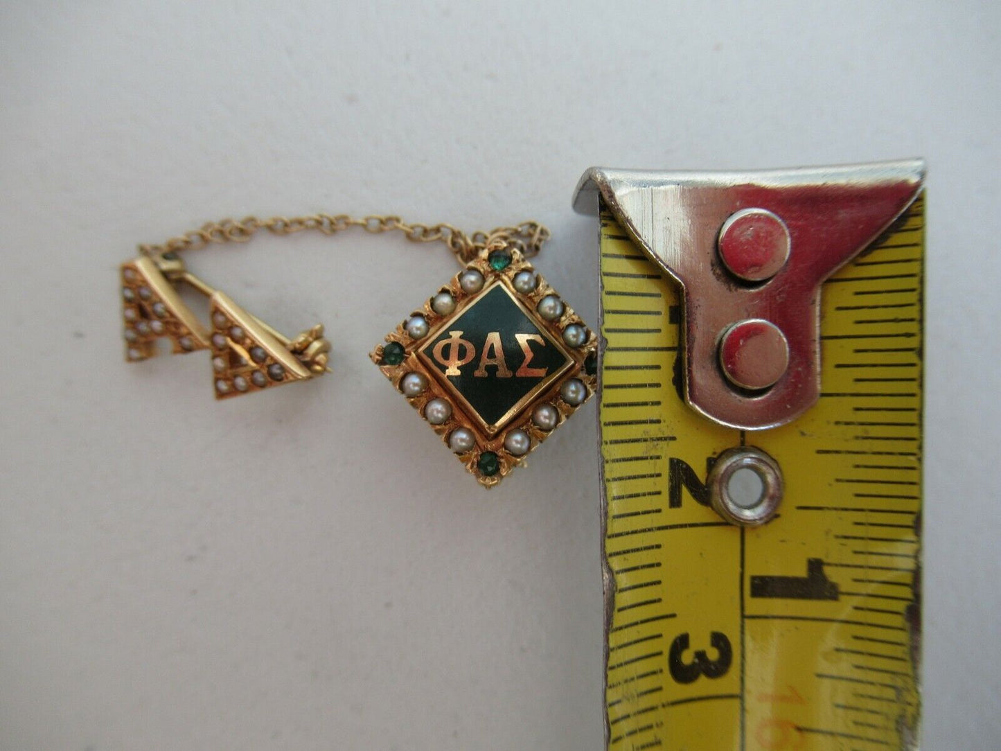 USA FRATERNITY PIN PHI ALPHA SIGMA. MADE IN GOLD 14K. RUBIES. MARKED.