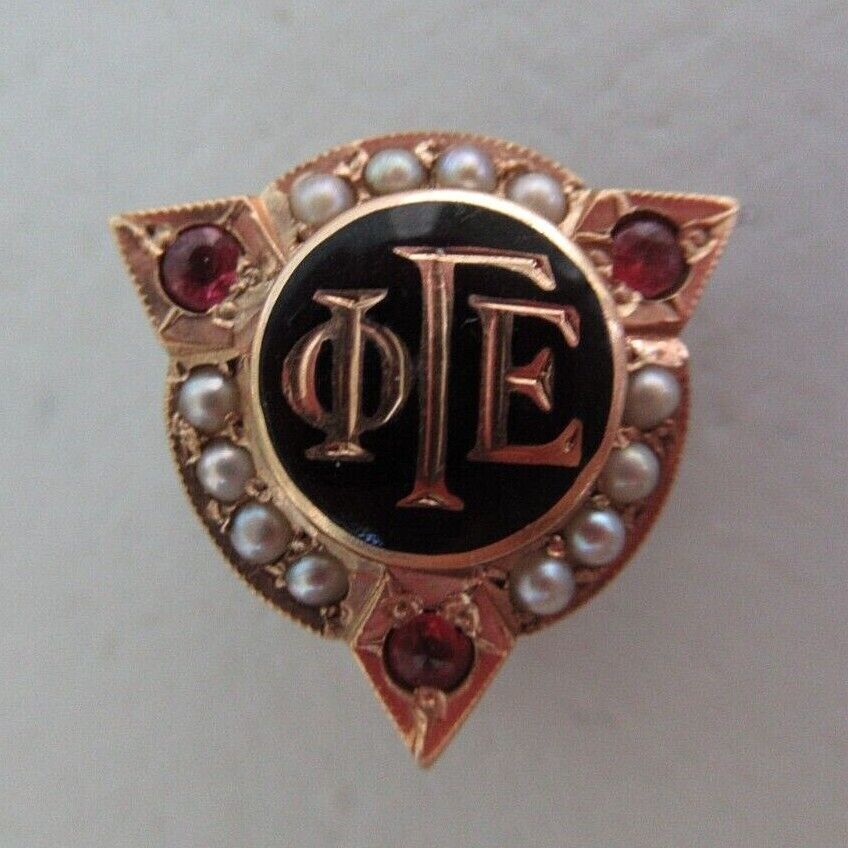 USA FRATERNITY PIN PHI GAMMA EPSILON. MADE IN GOLD. NAMED. 1863