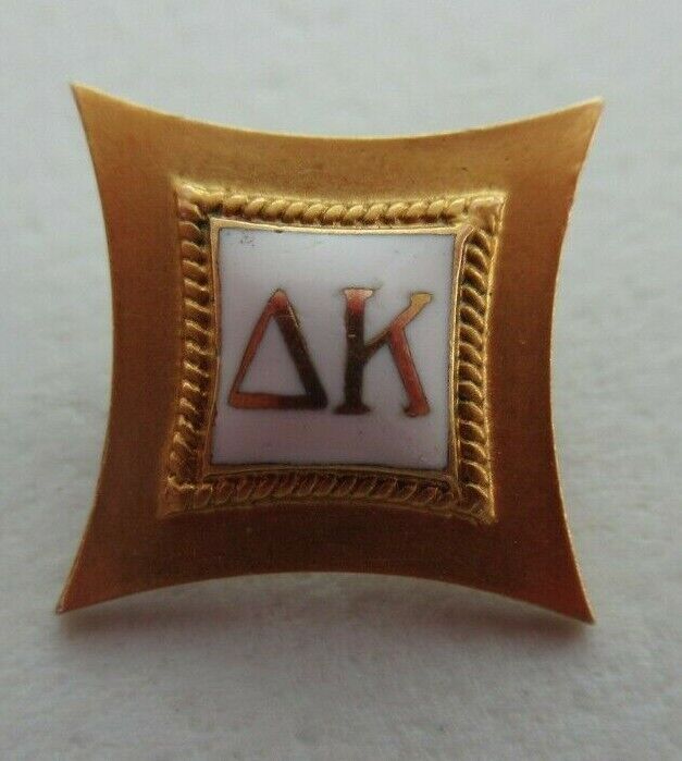 USA FRATERNITY PIN DELTA KAPPA. MADE IN GOLD 10K. NAMED. MARKED. 1165