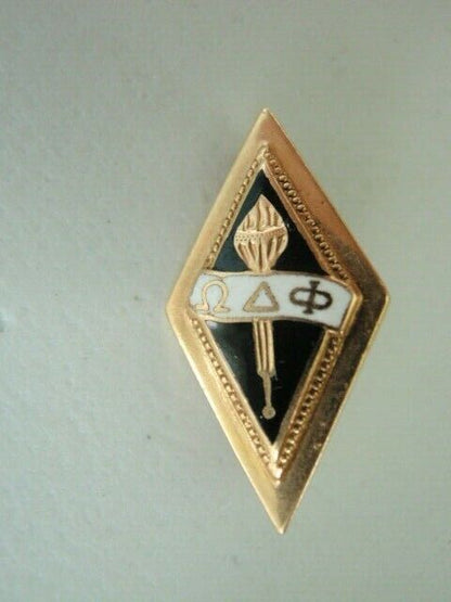 USA FRATERNITY PIN OMEGA DELTA PHI. MADE IN GOLD 14K. DATED. MARKED. 5