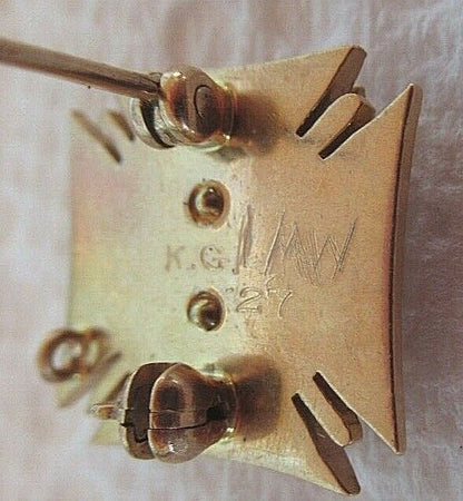 USA FRATERNITY PIN THETA KAPPA THETA. MADE IN GOLD. 1927. NAMED. 1181