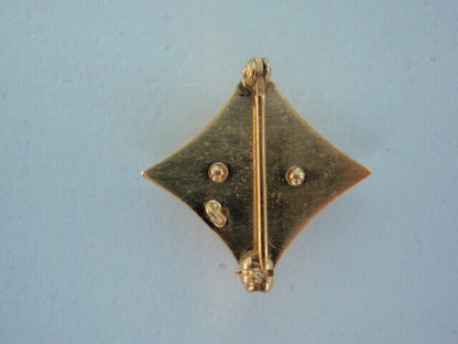 USA FRATERNITY PIN SIGMA DELTA CHI. MADE IN GOLD. 360